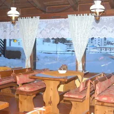 Hotel Biancaneve Sestriere