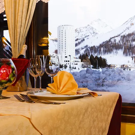 Hotell Biancaneve Sestriere